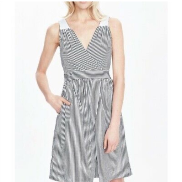 Banana Republic Dresses & Skirts - Banana Republic Crossover Striped Dress